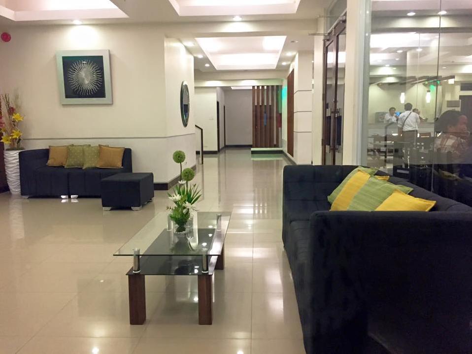 Negrense Suites Bacolod Exterior photo