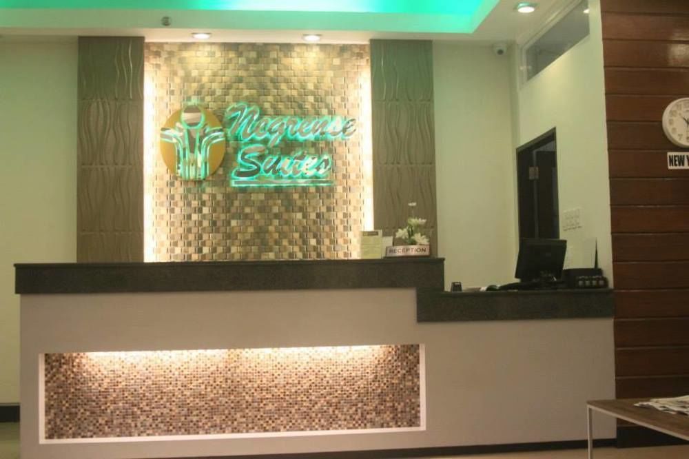 Negrense Suites Bacolod Exterior photo